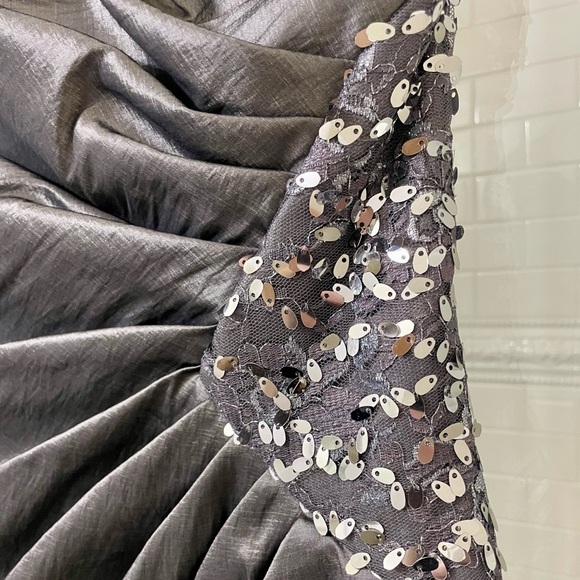 JESSICA McCLINTOCK Metallic One-Shoulder Dress - Picture 13 of 15